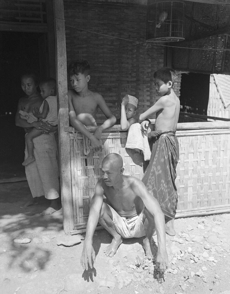 Keluarga Sederhana Zaman Belanda