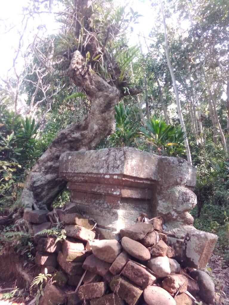 Reruntuhan Candi Retno (Candi Emas) #ekspedisi tanah Magelang