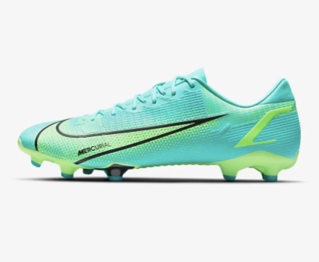 10 Rekomendasi Sepatu Bola Nike Terbaik