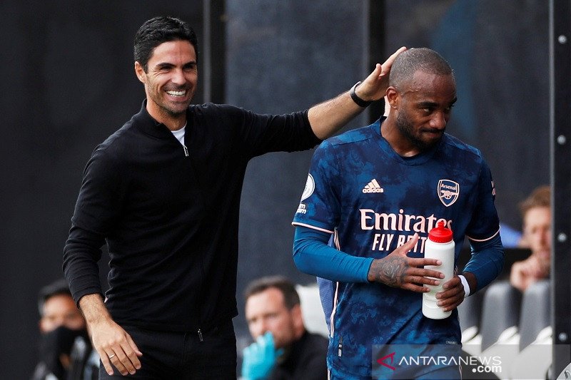 Lacazette tegaskan bahagia di Arsenal