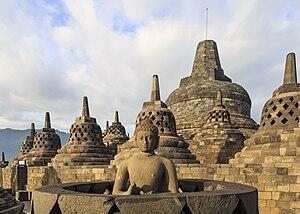 Candi Borobudur, Ada Di Jogja Apa Magelang, Sih?