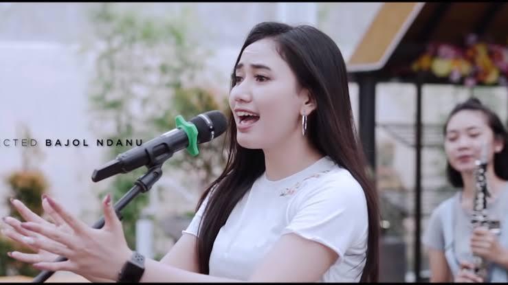 Lagu Dangdut: Vaksin Penyemangat ketika Bekerja