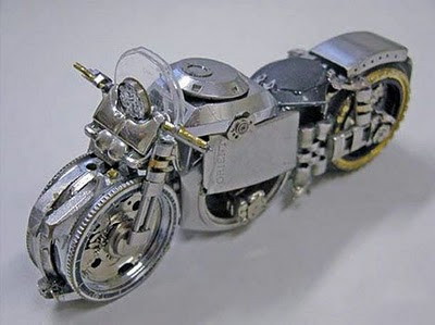 Motorcycles-made-from-old-watches-03.jpg