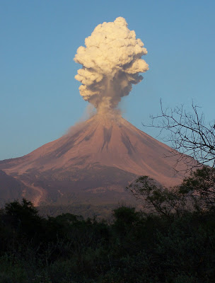 Fire-Volcano-near-Colim.jpg