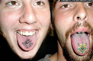 tongue_tattoo_hipsters.jpg