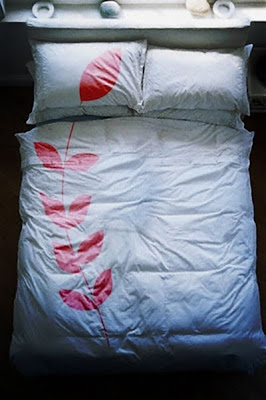 creative-sexy-bedsheet-10.jpg
