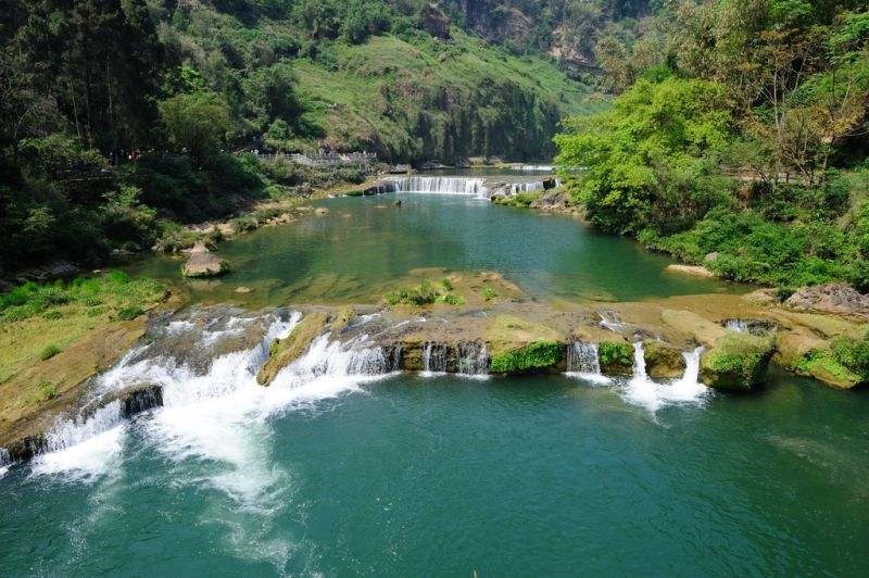 Huangguoshu-grand-waterfall2.jpg