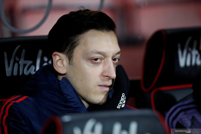 Fenerbahce umumkan transfer Mesut Ozil dari Arsenal