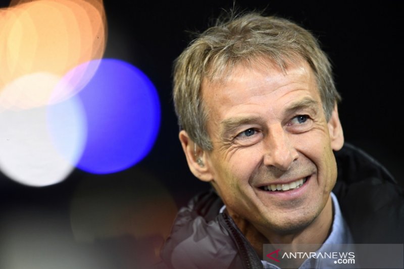 Juergen Klinsmann tertarik tangani Tottenham kalau diberi kesempatan