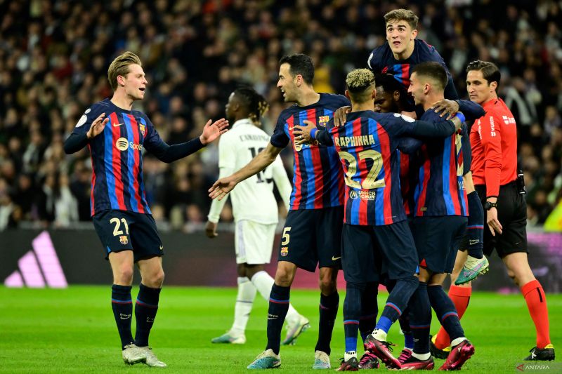 Didakwa suap wasit, Barcelona terancam dilarang main di lomba UEFA