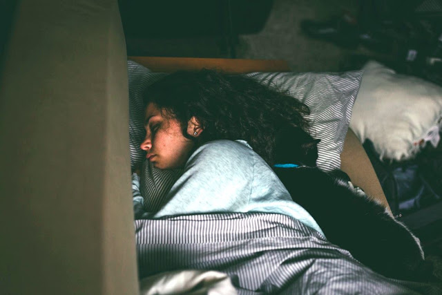 Cerita Lucu Sehari Hari | Horor Jangan Tidur Pas Maghrib