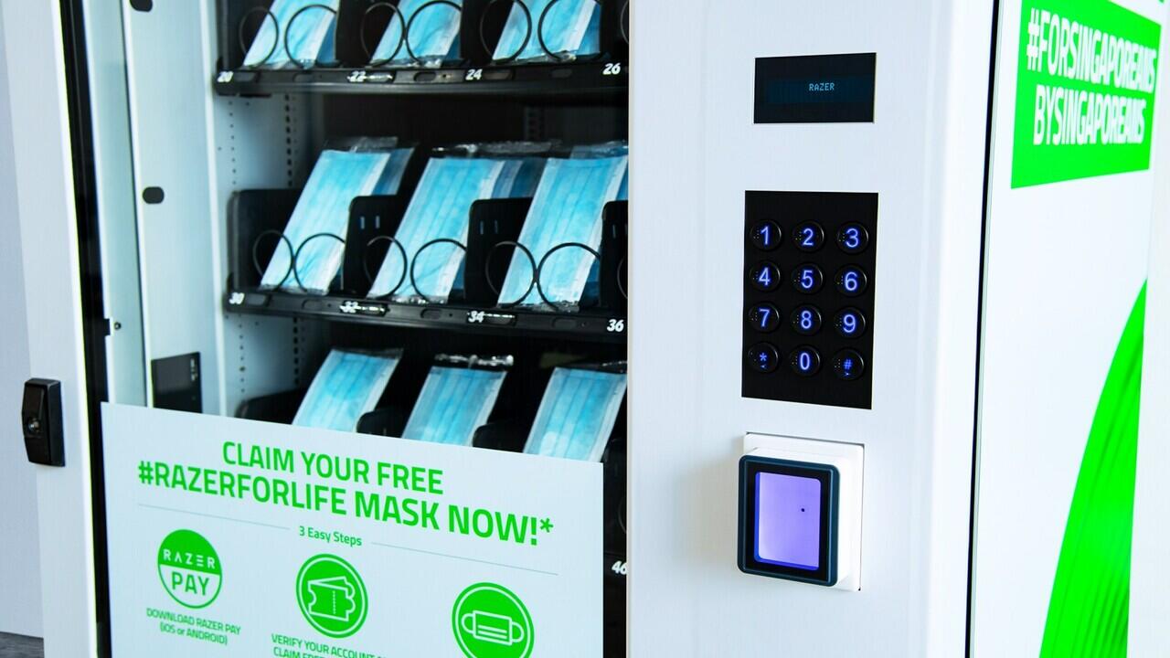 Di Singapura Beli Masker Bisa Pakai Vending Machine