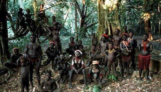 Suku Fore Papua Nugini, Suku Yang Memakan Daging Dan Otak Manusia!!