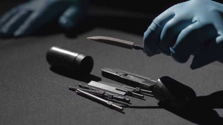 Rectal Tools, Alat Untuk Kabur Yang Disembunyikan Di 'PANTAT' oleh Para Mata-mata