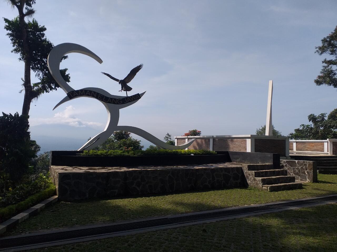 Gunung Tidar Magelang, Petilasan Atau Pemakaman?