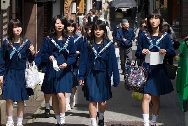 Rok Siswi SMA Jepang Tak Boleh Pakai CD, Asli Atau Hoax? Ini Jawabannya